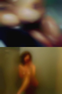 Randellneumeyer, horny woman